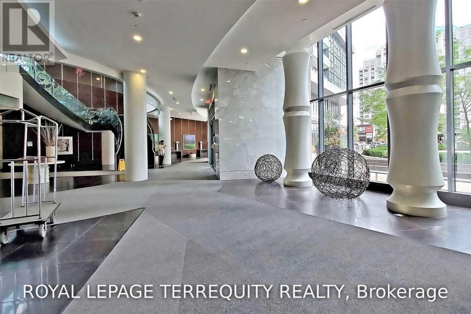 216 - 5162 Yonge Street Property Photo 7