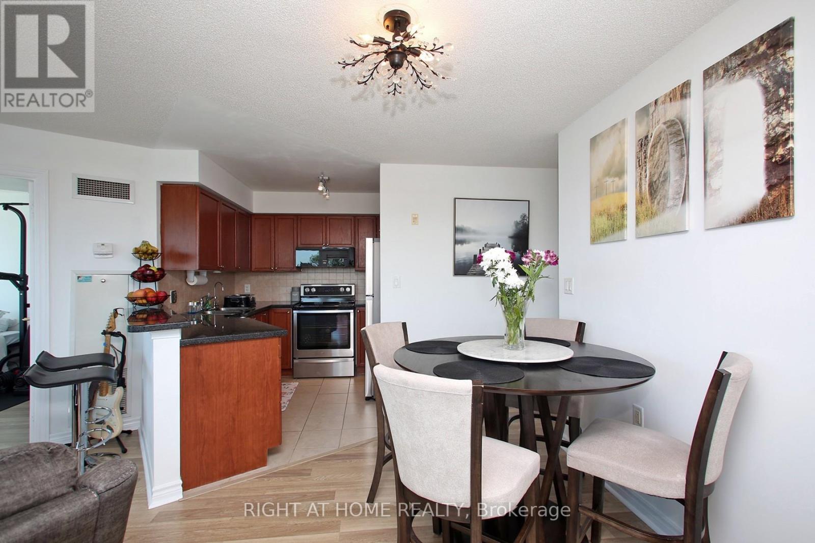 505 - 3830 Bathurst Street Property Photo 5