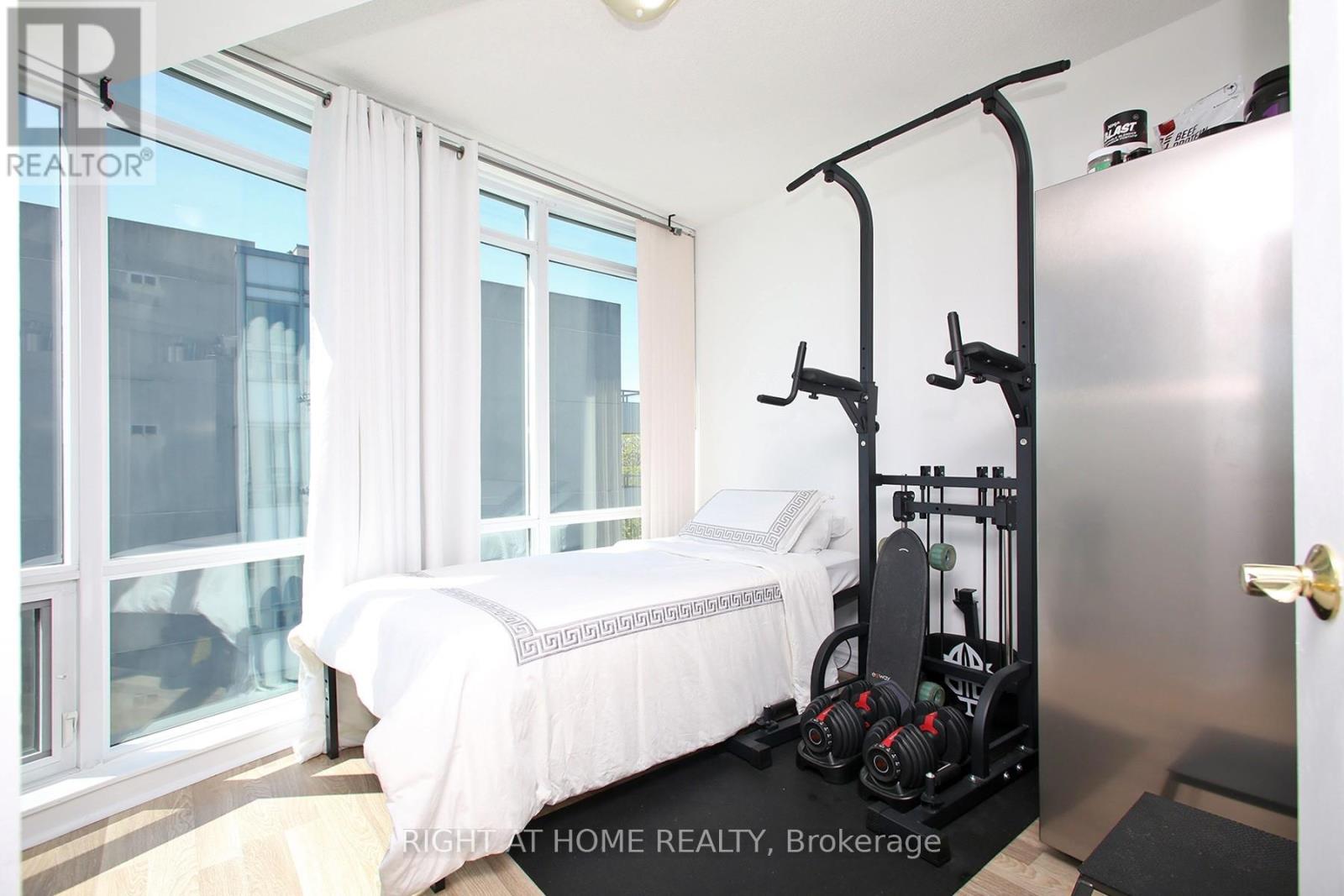 505 - 3830 Bathurst Street Property Photo 19