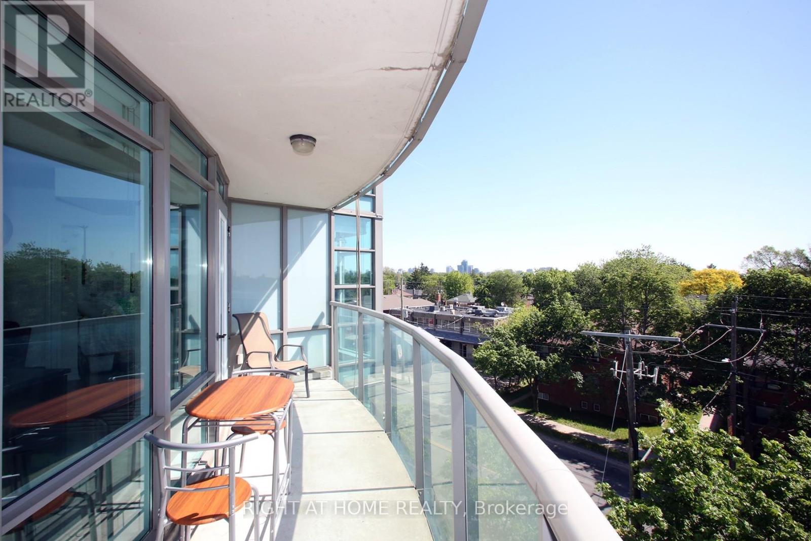 505 - 3830 Bathurst Street Property Photo 23