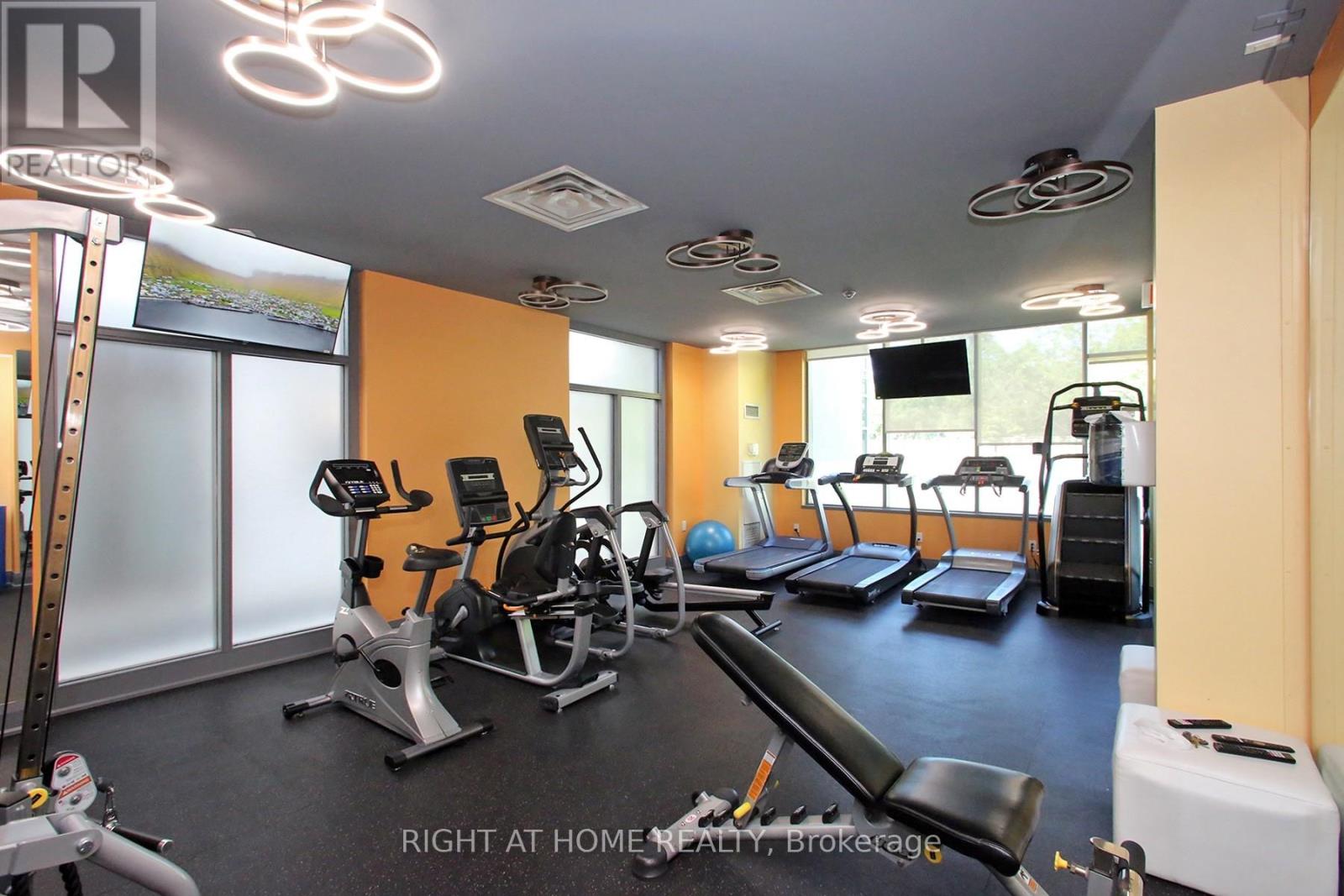 505 - 3830 Bathurst Street Property Photo 28