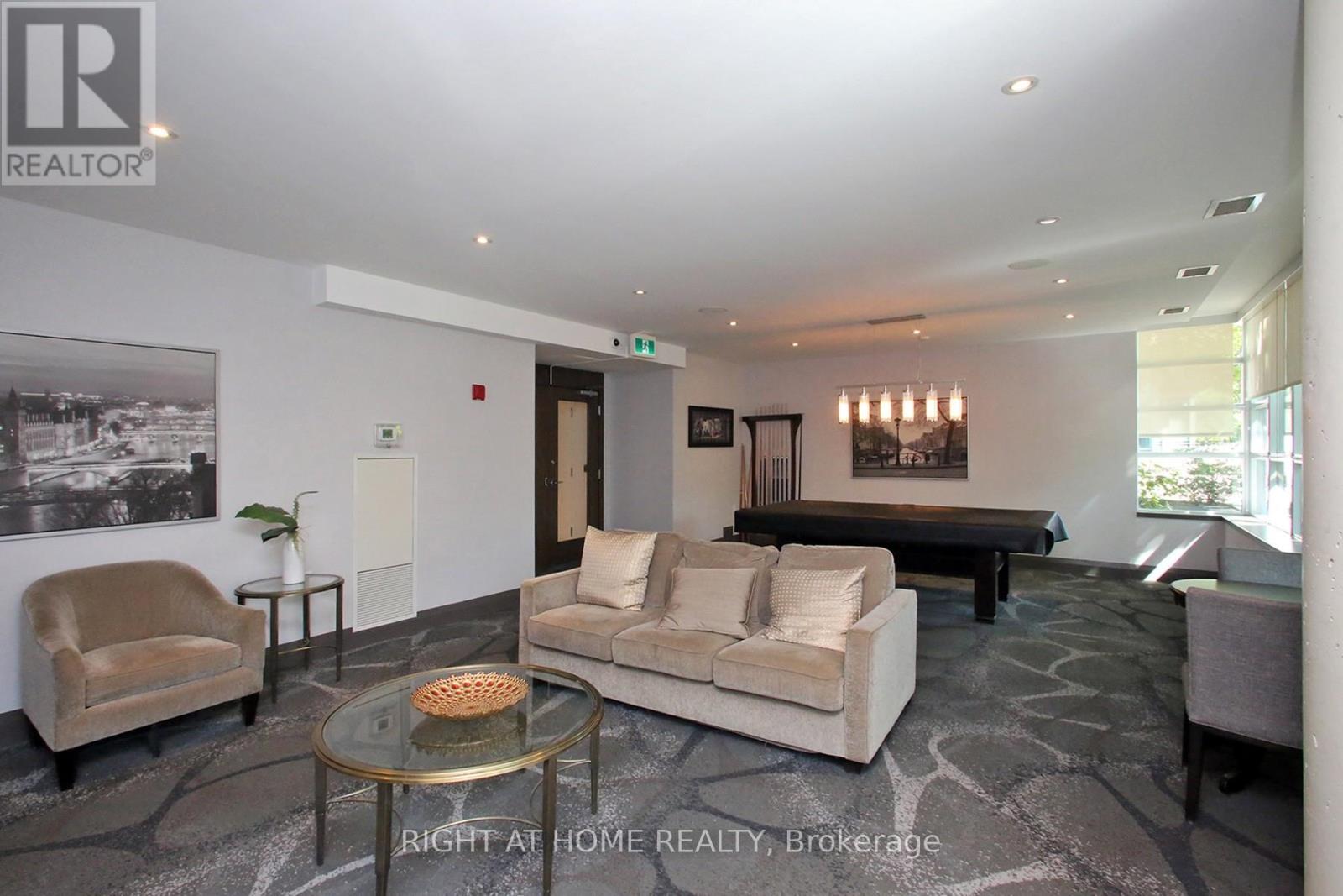 505 - 3830 Bathurst Street Property Photo 31