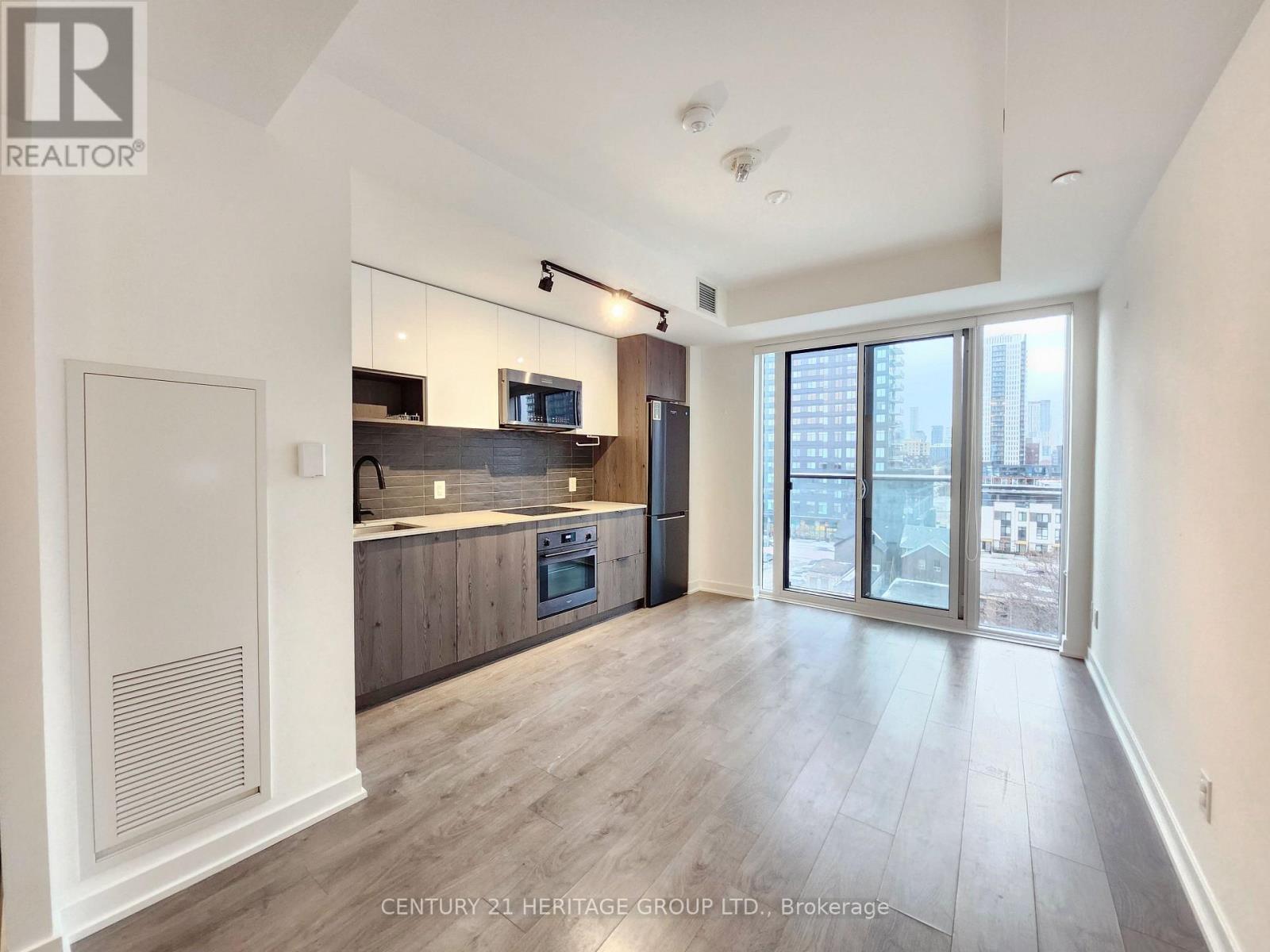 619 - 5 Defries Street Property Photo 1