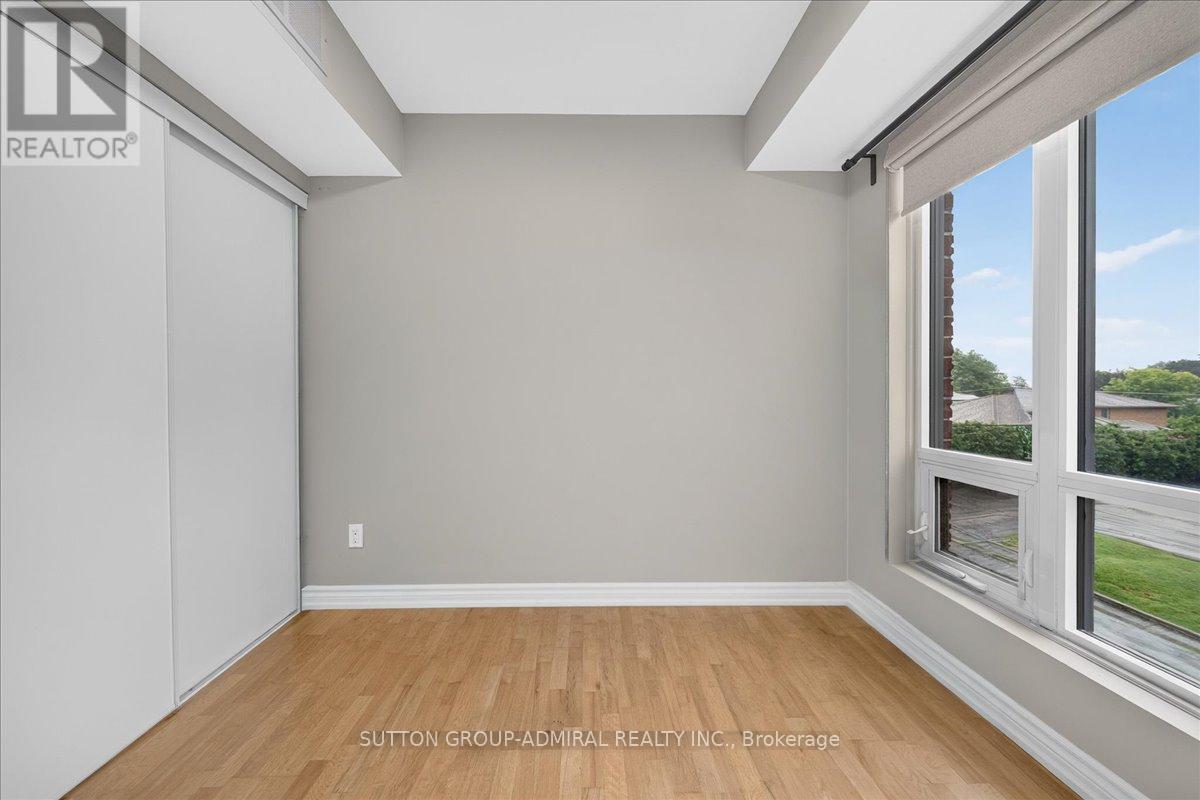 202 - 2 Maxwell Street Property Photo 12