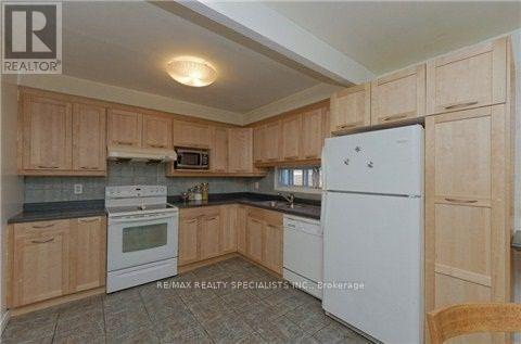 Upper - 290 Mcnicoll Avenue Property Photo 5