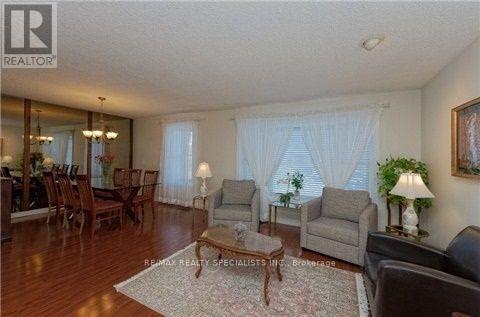 Upper - 290 Mcnicoll Avenue Property Photo 8