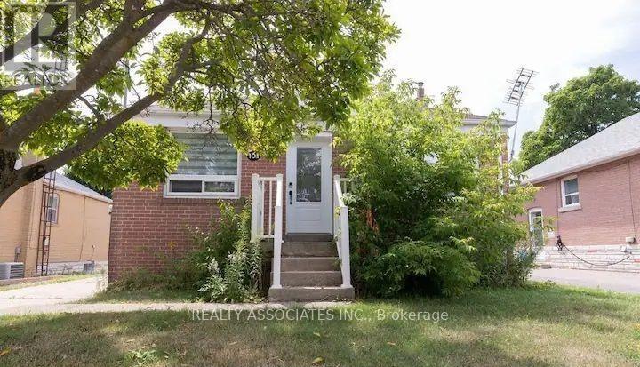 101 Reiner Road Property Photo 1