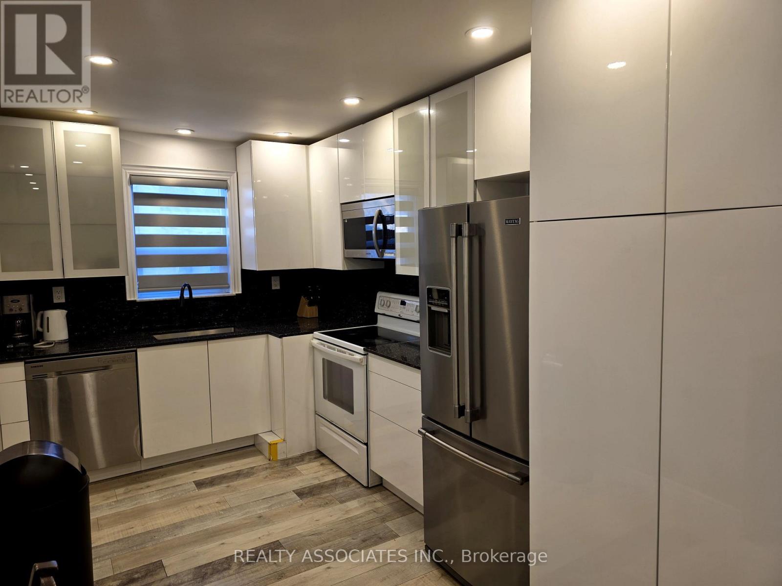 101 Reiner Road Property Photo 6