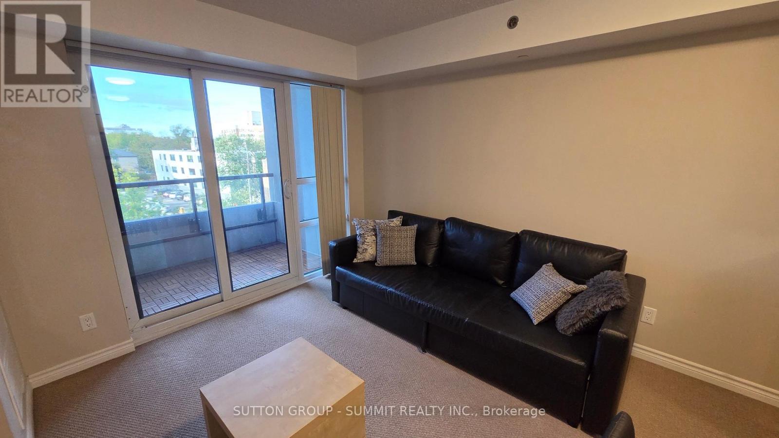 409 - 35 Saranac Boulevard Property Photo 7