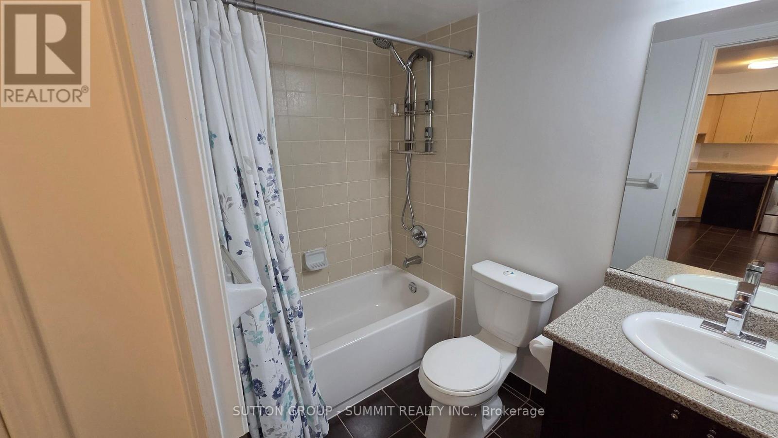 409 - 35 Saranac Boulevard Property Photo 15