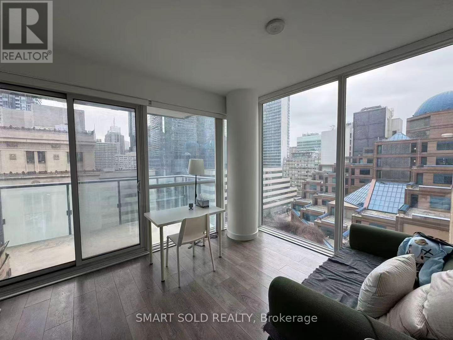 903 - 15 Grenville Street Property Photo 1