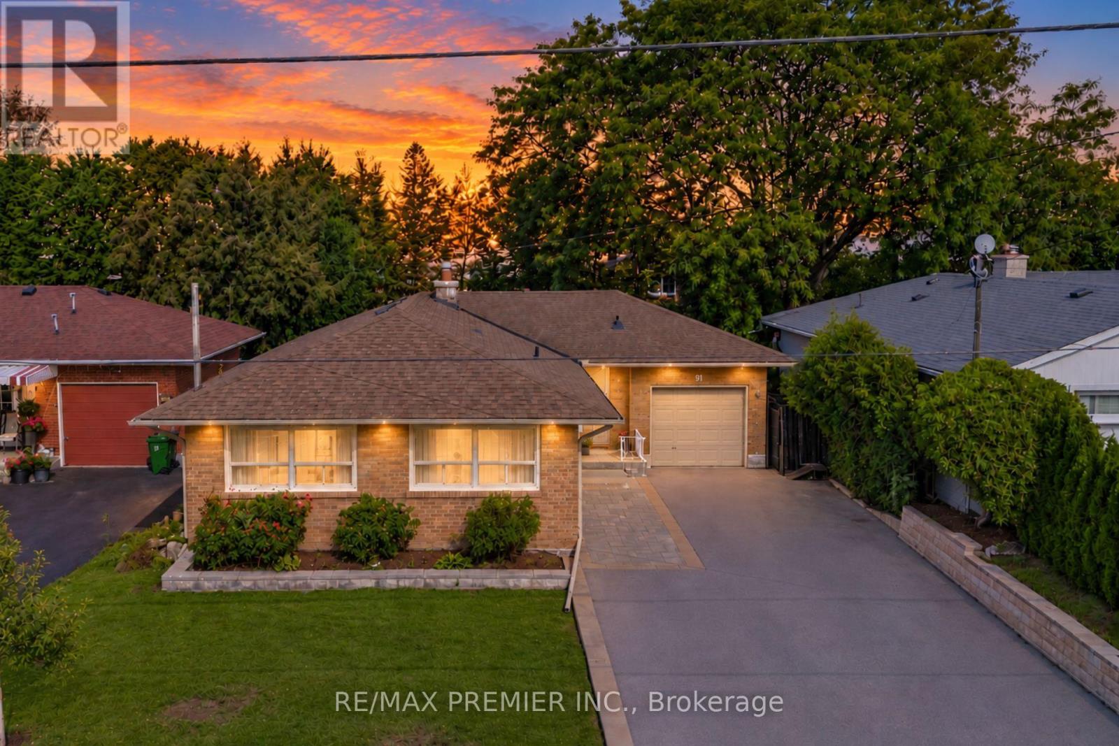 91 Wigmore Drive Property Photo 1