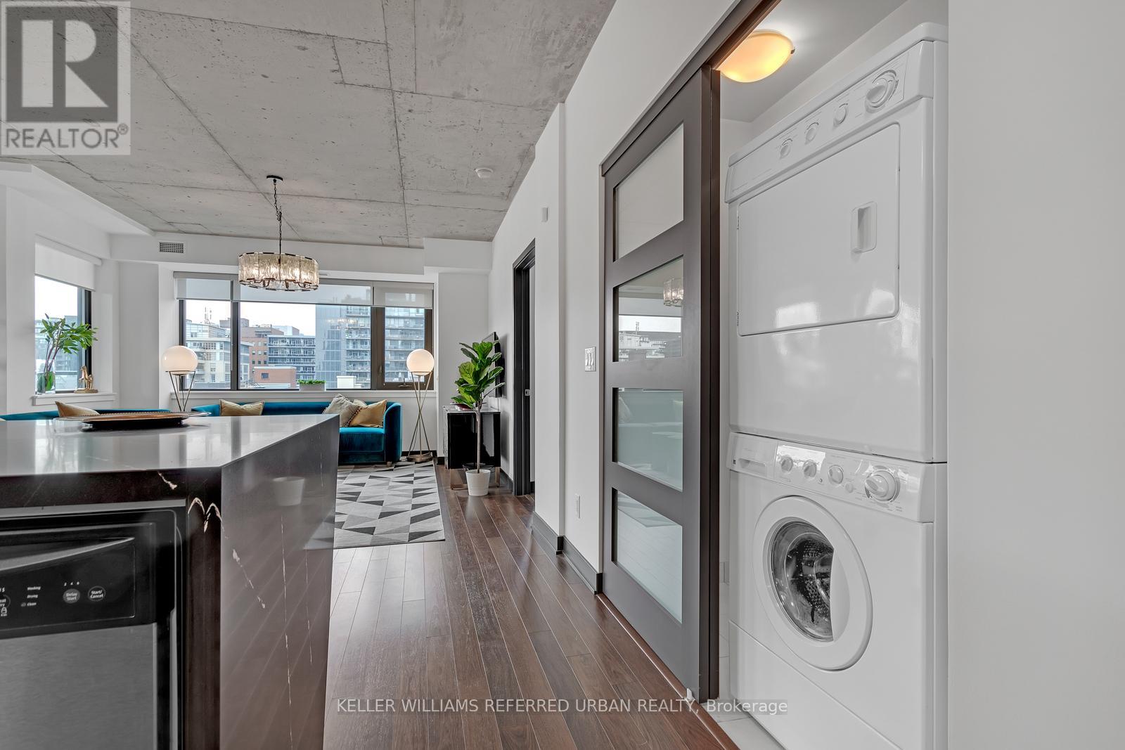 710 - 400 Wellington Street W Property Photo 20