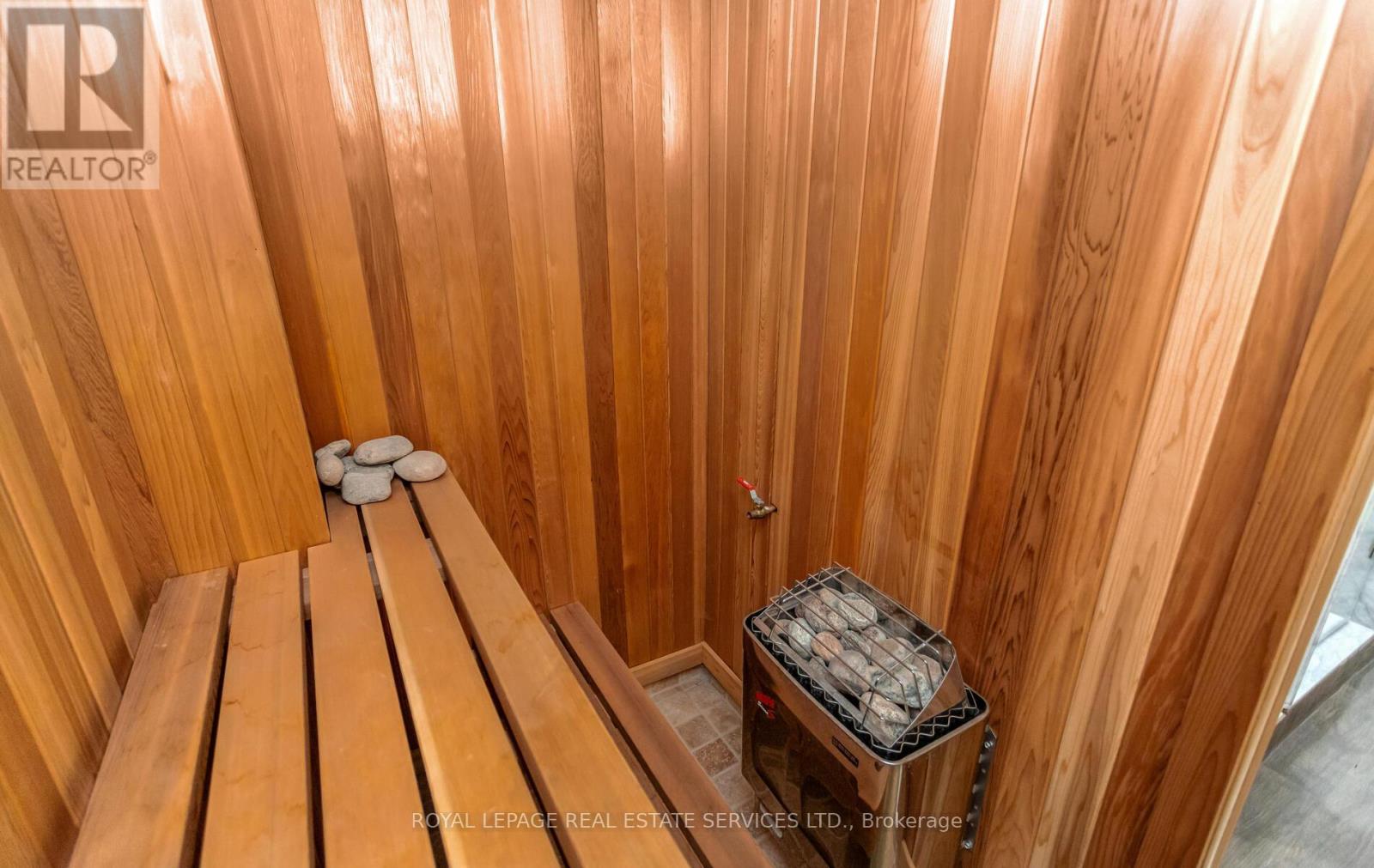 197 The Bridle Path Property Photo 44