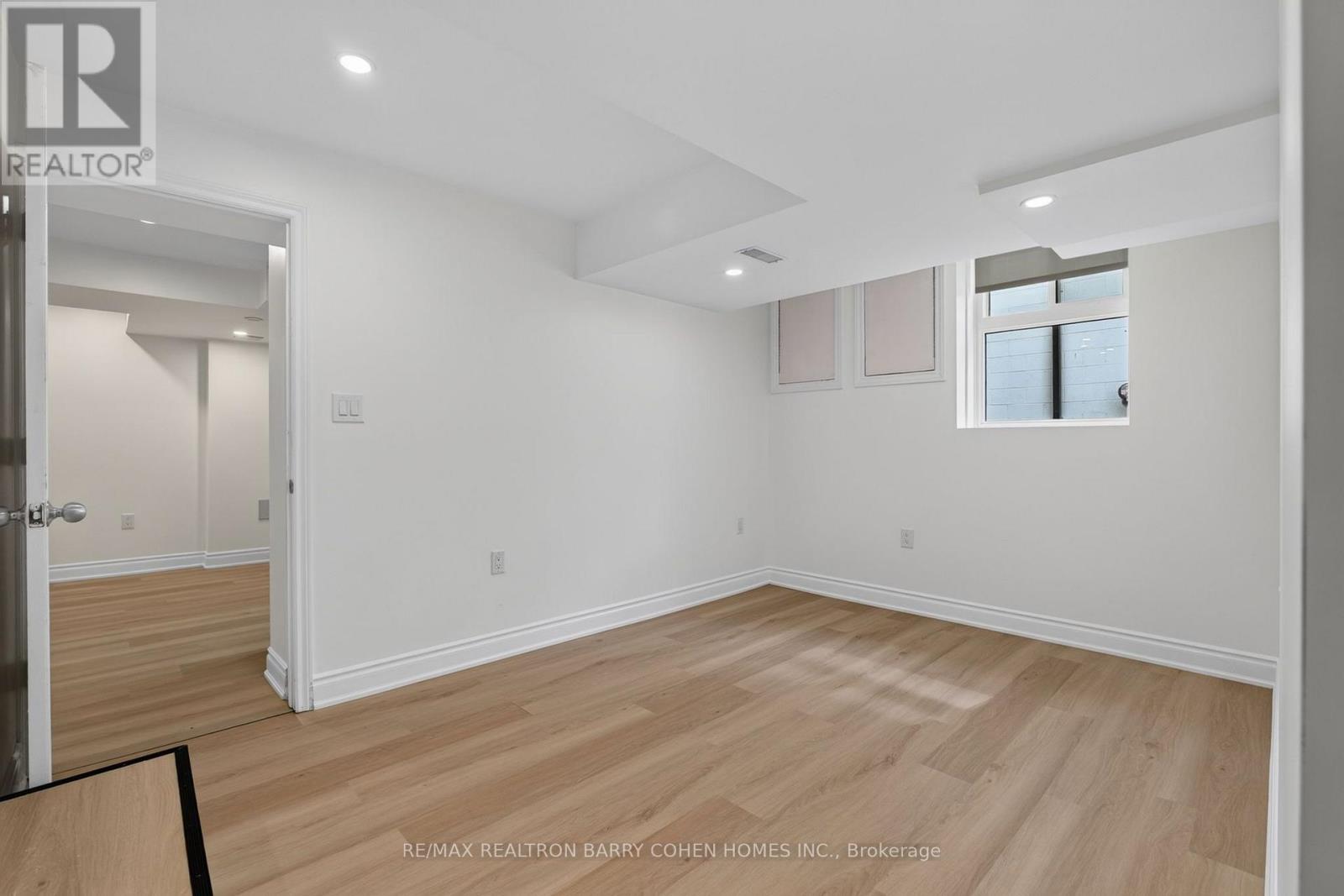 Lower - 371 Howland Avenue Property Photo 14
