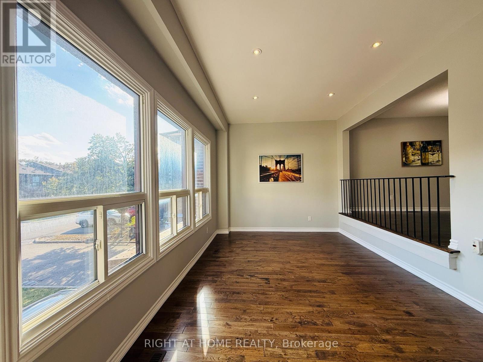70 Spire Hillway Way Property Photo 5