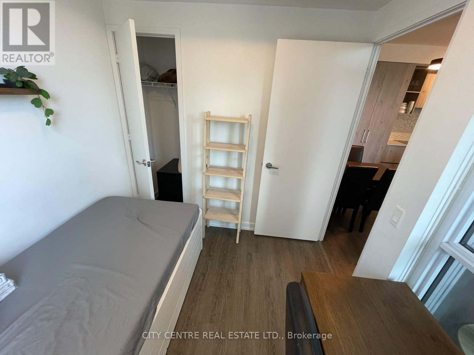 1602 - 1 Yorkville Avenue Property Photo 19