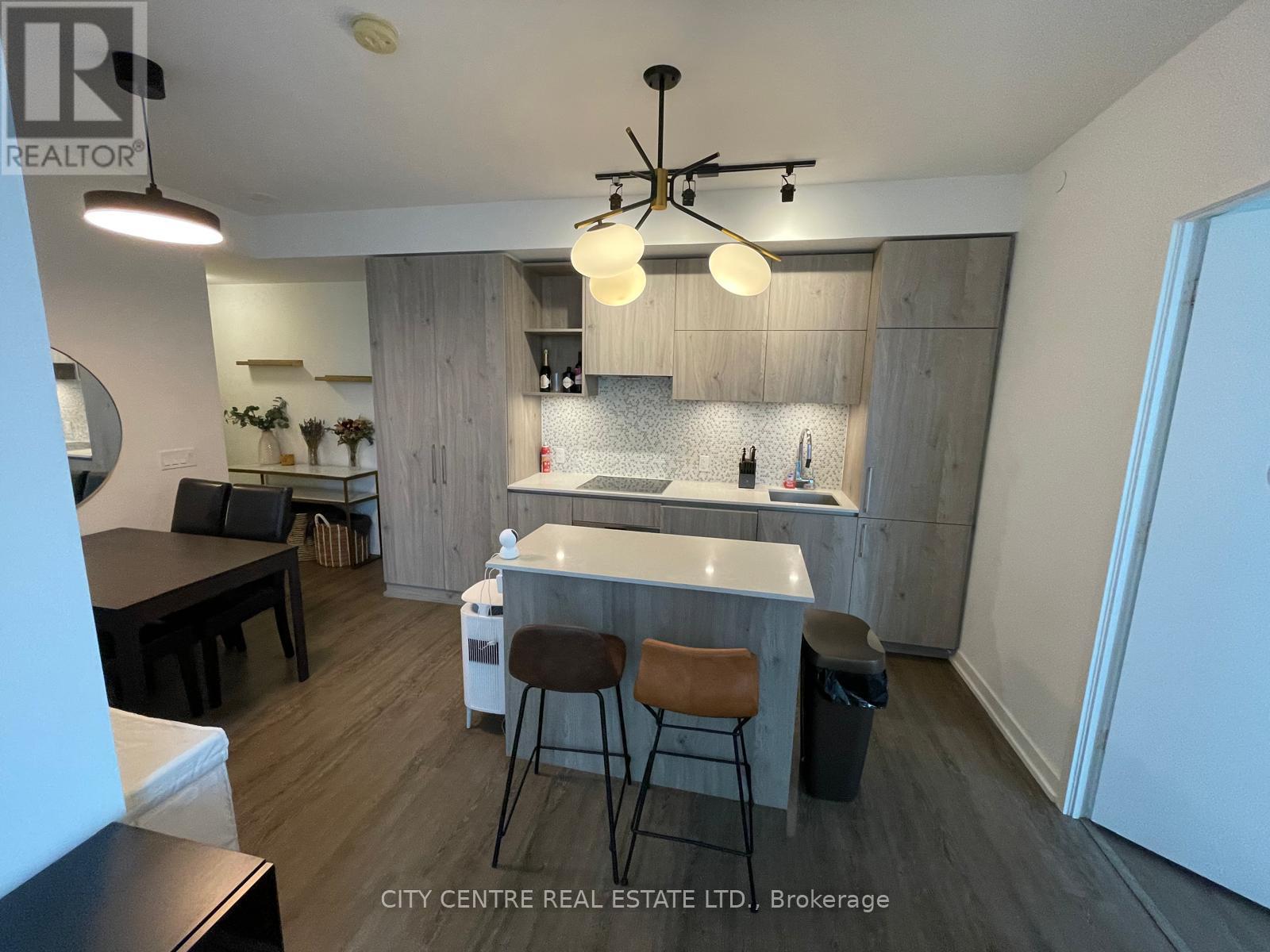 1602 - 1 Yorkville Avenue Property Photo 21