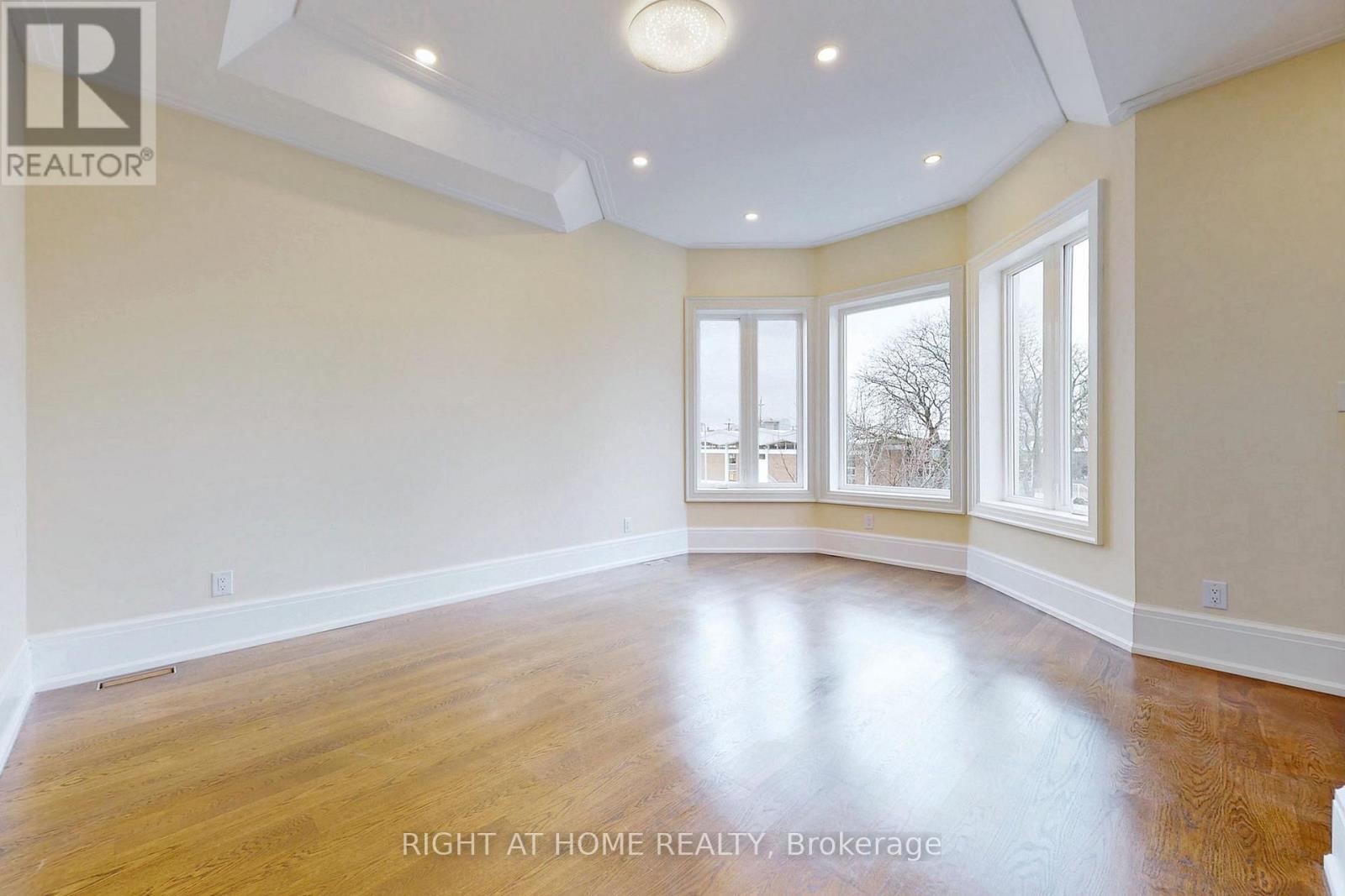 10 Jocelyn Crescent Property Photo 30