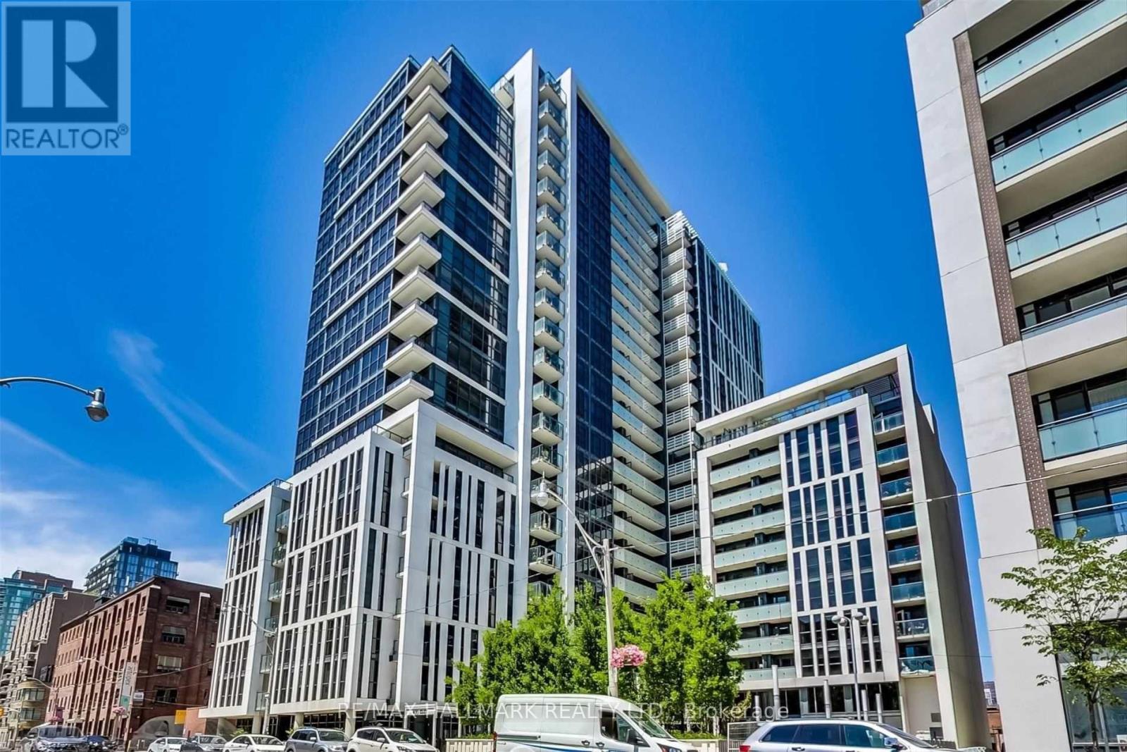 206 - 400 Adelaide Street E Property Photo 2