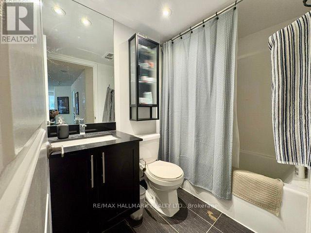 206 - 400 Adelaide Street E Property Photo 17