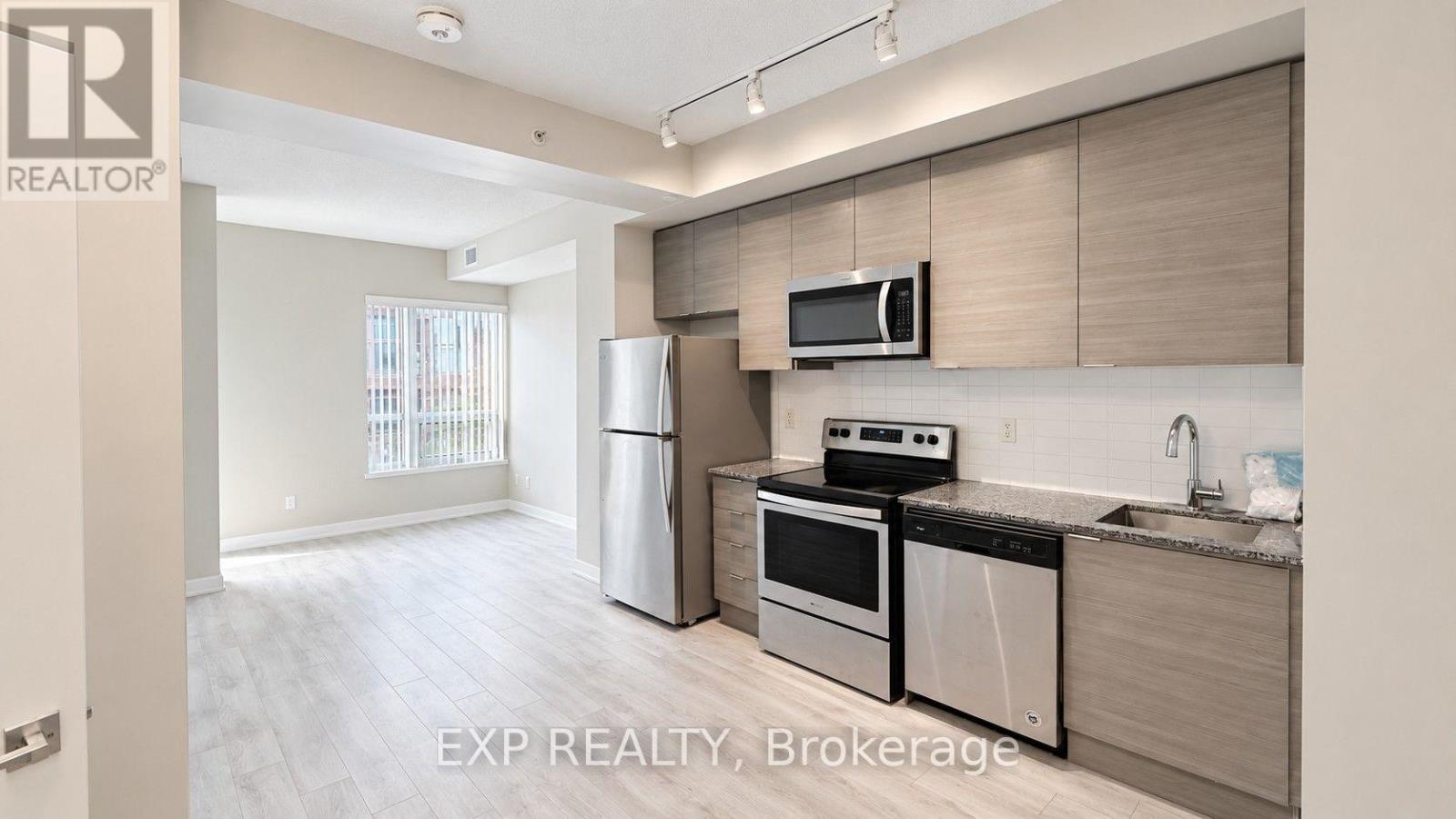 512 - 621 Sheppard Avenue E Property Photo 10
