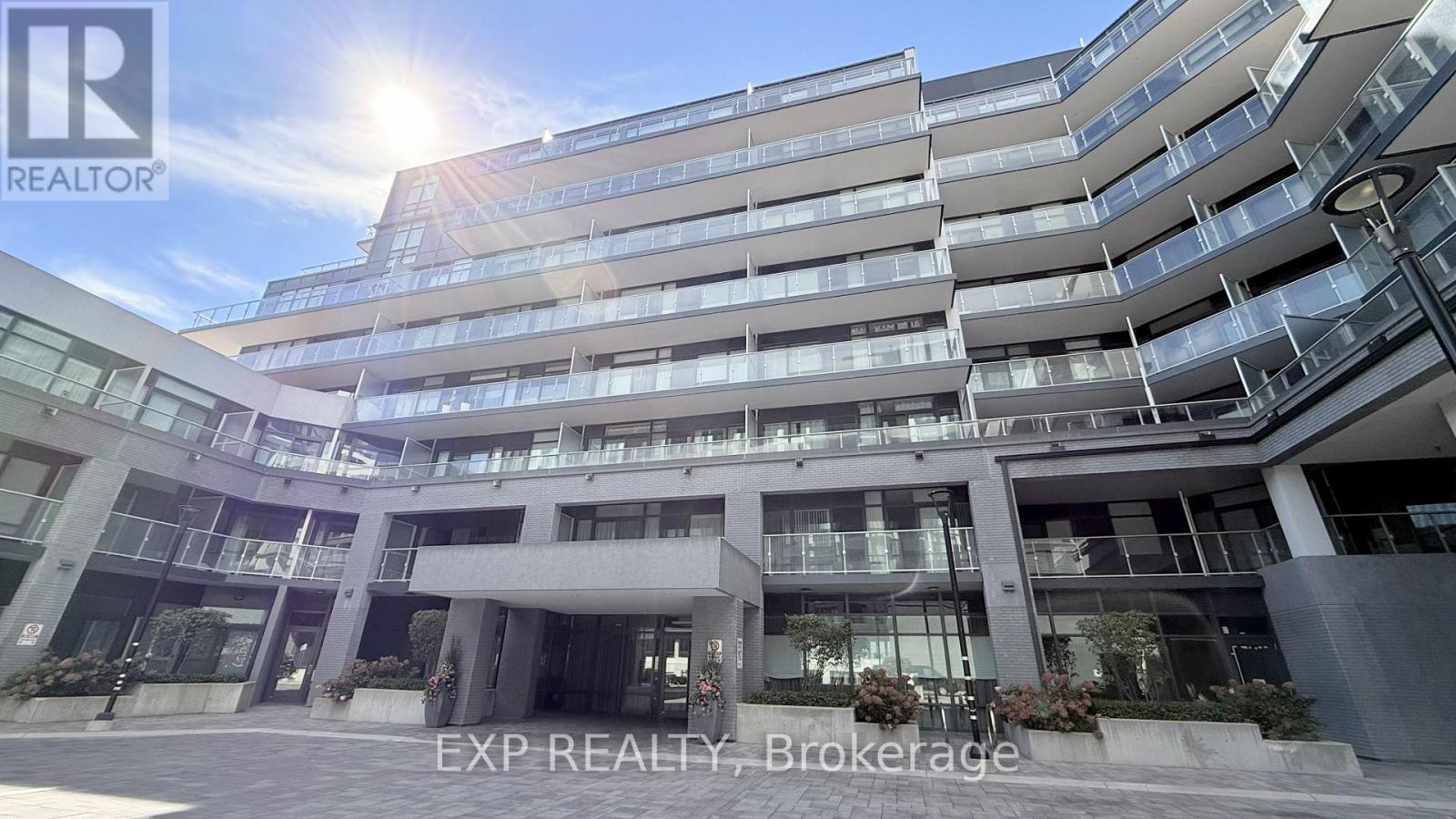 512 - 621 Sheppard Avenue E Property Photo 23