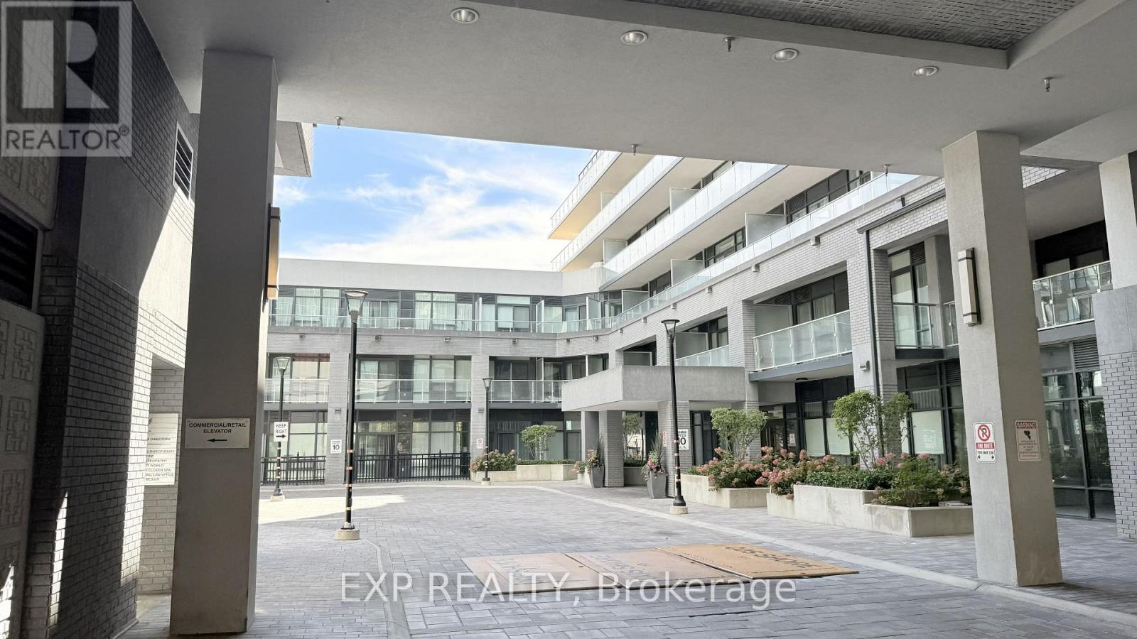 512 - 621 Sheppard Avenue E Property Photo 24