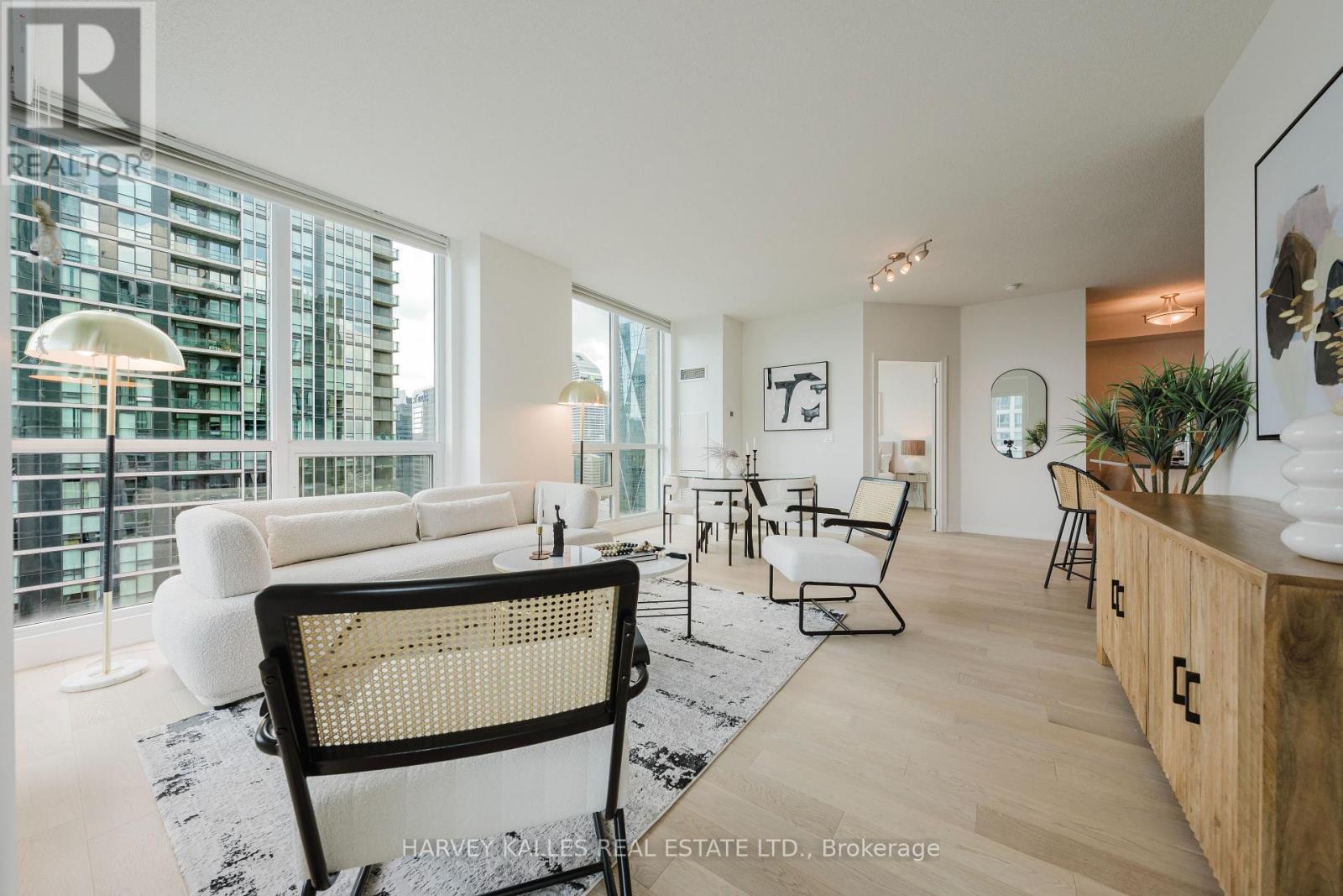 3211 - 16 Yonge Street Property Photo 1