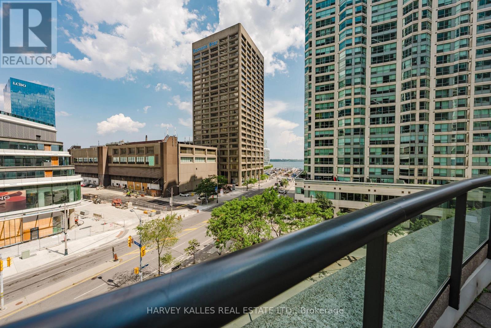 3211 - 16 Yonge Street Property Photo 30