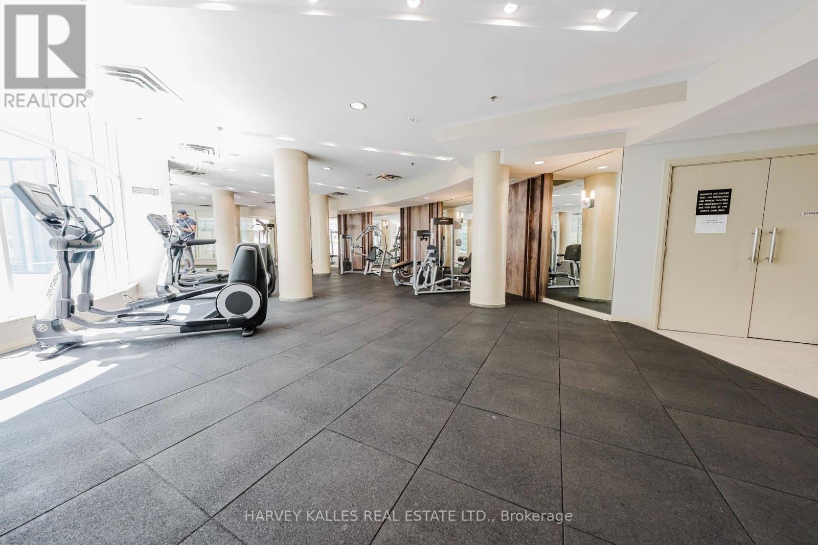 3211 - 16 Yonge Street Property Photo 32