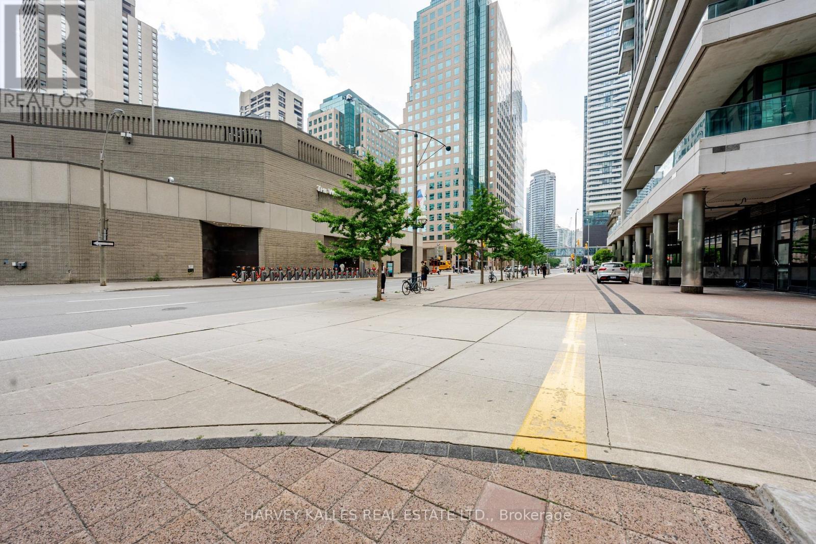 3211 - 16 Yonge Street Property Photo 35