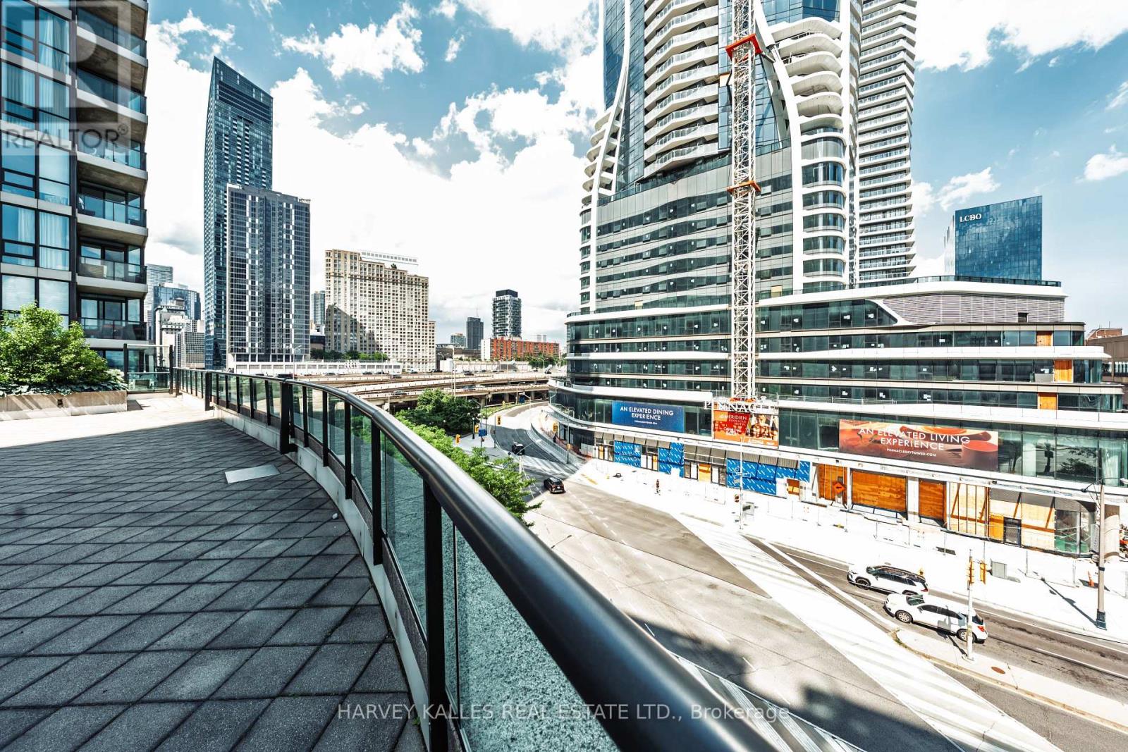3211 - 16 Yonge Street Property Photo 36