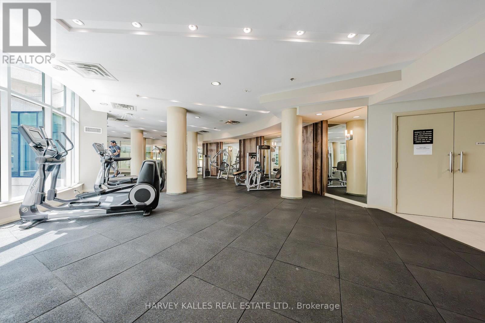 3211 - 16 Yonge Street Property Photo 38