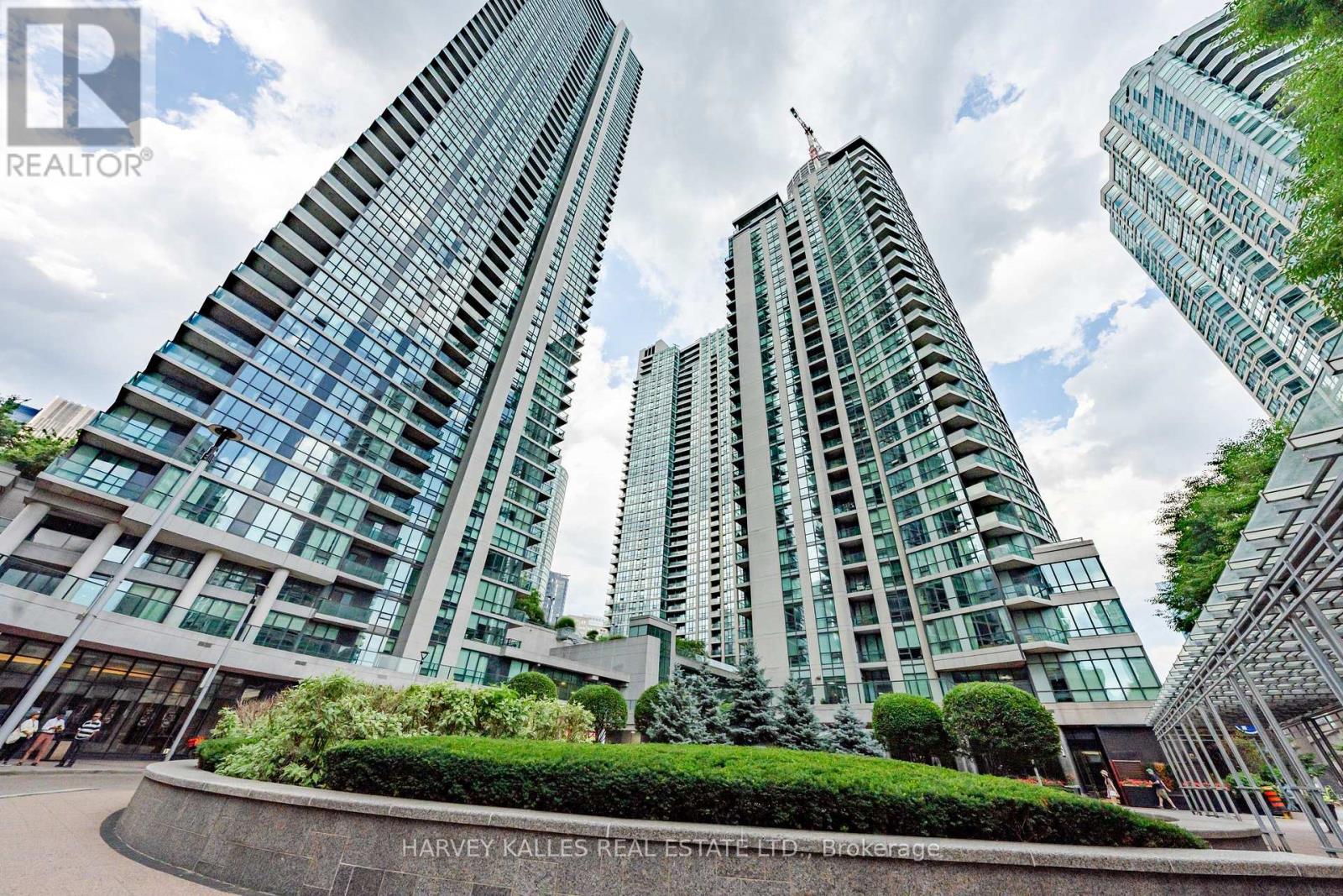 3211 - 16 Yonge Street Property Photo 43