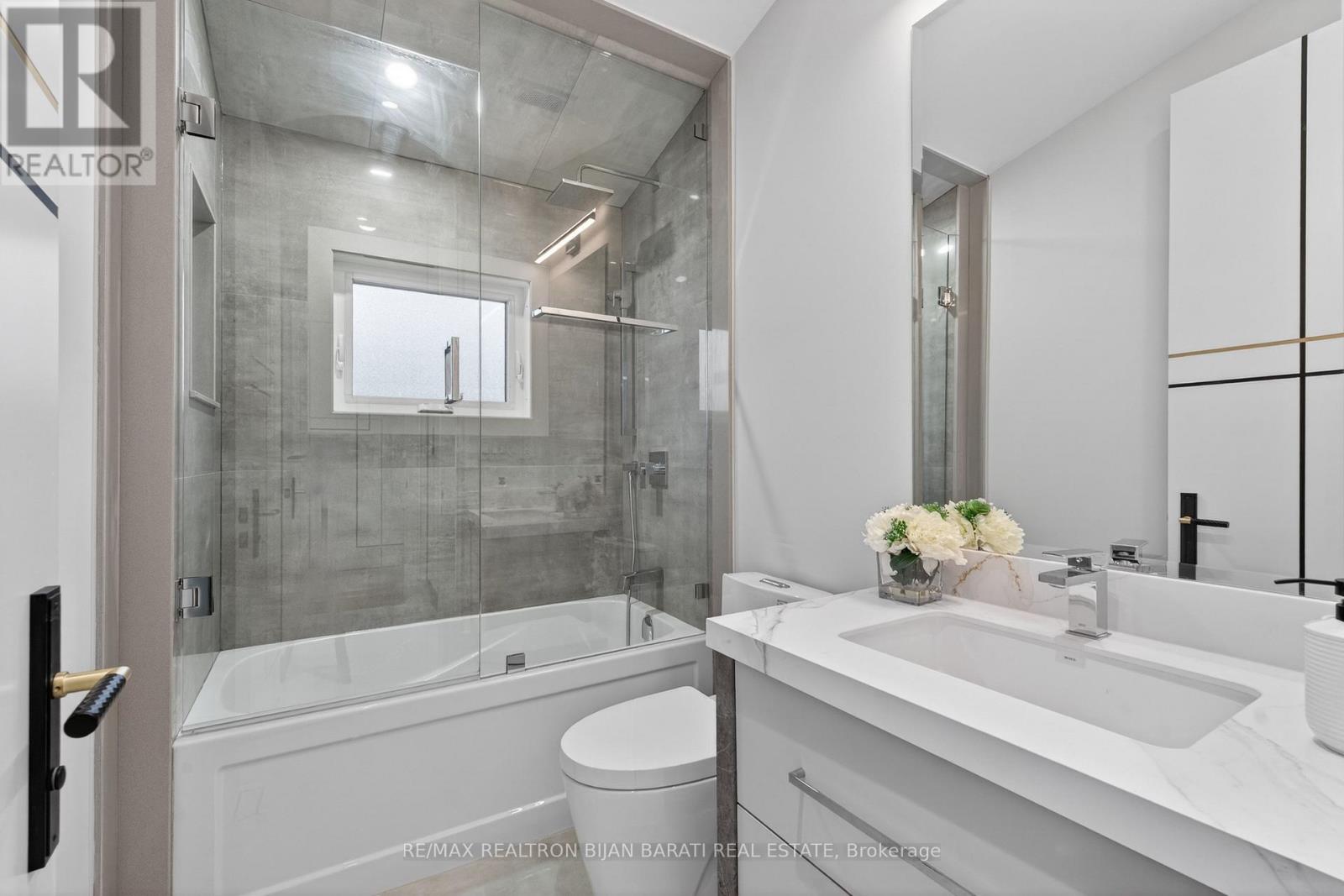 164 Norton Avenue Property Photo 33