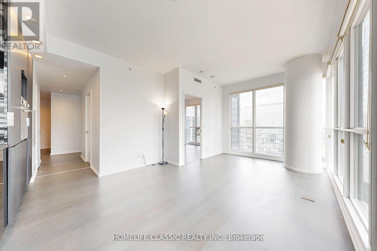 4006 - 70 Temperance Street Property Photo 12
