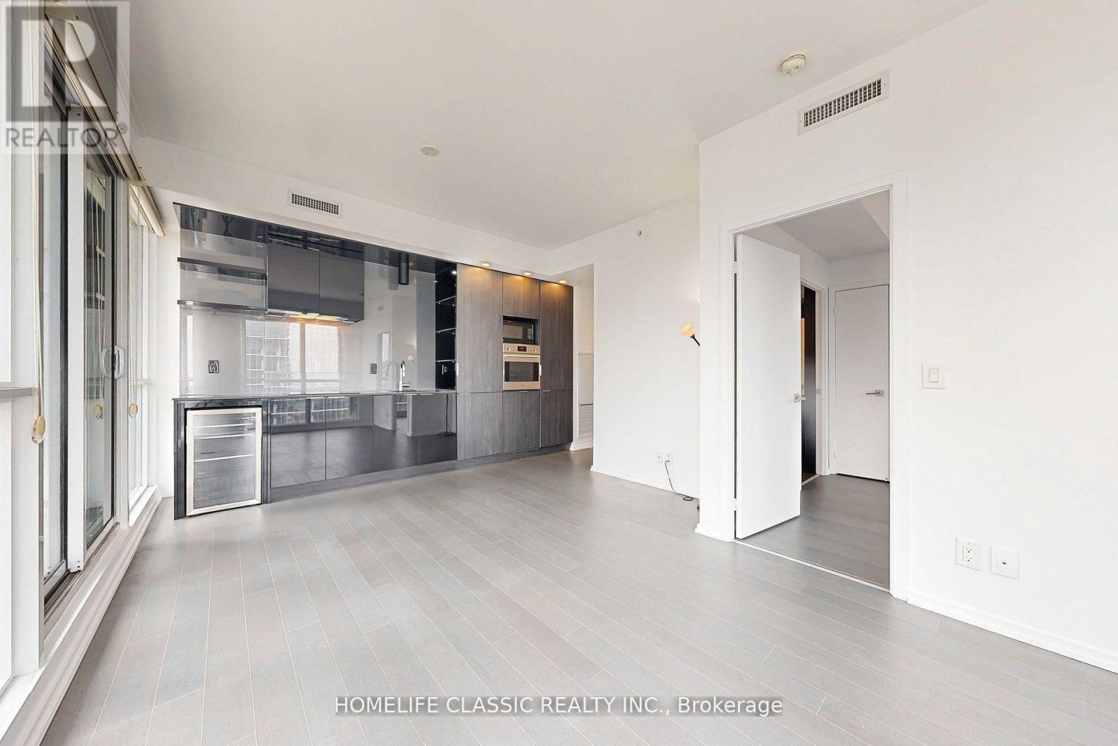 4006 - 70 Temperance Street Property Photo 13