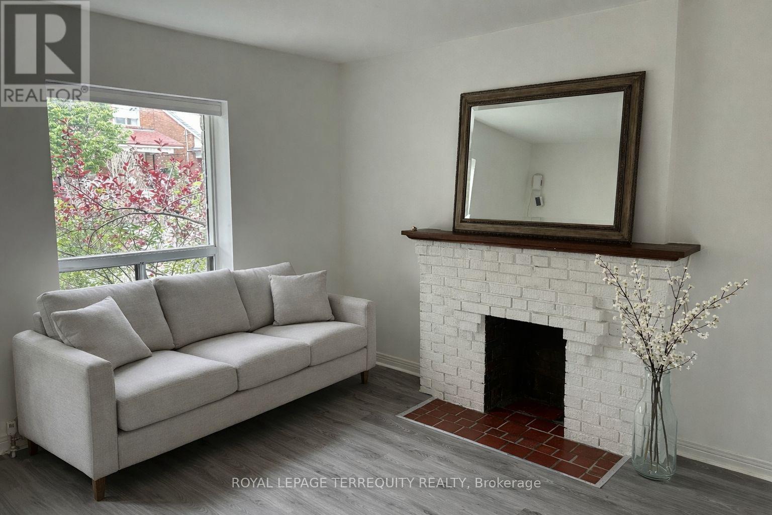 167 Westmount Avenue Property Photo 4