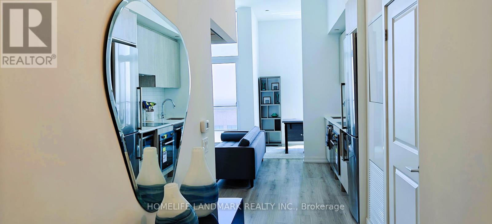 5501 - 395 Bloor Street W Property Photo 2