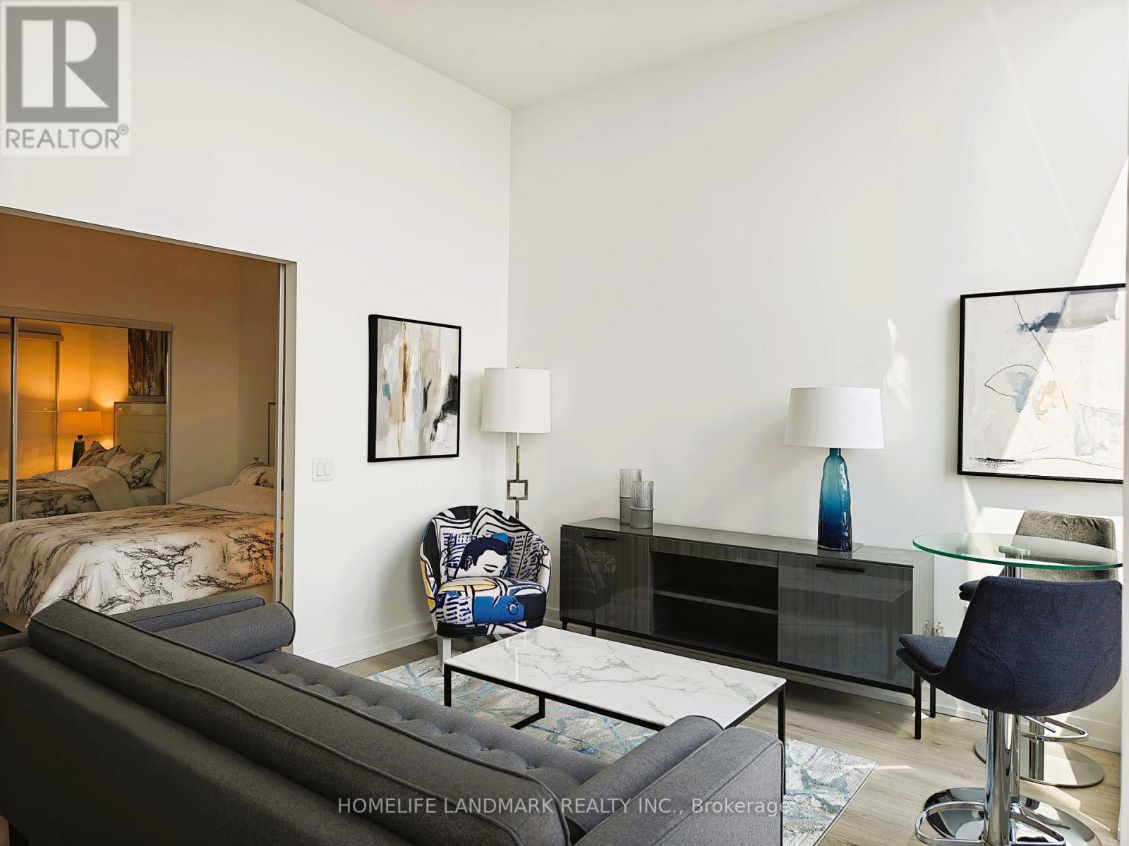 5501 - 395 Bloor Street W Property Photo 9