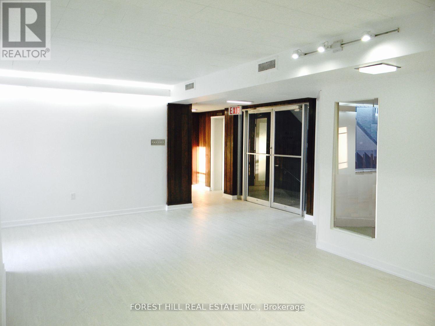 200 - 226 Bathurst Street Property Photo 2