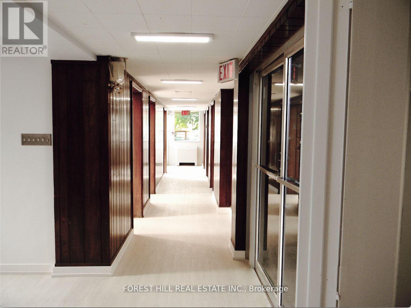 200 - 226 Bathurst Street Property Photo 3