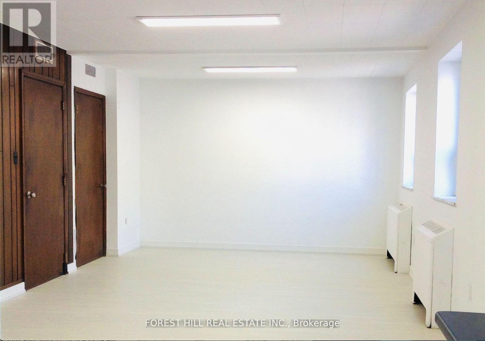 200 - 226 Bathurst Street Property Photo 4