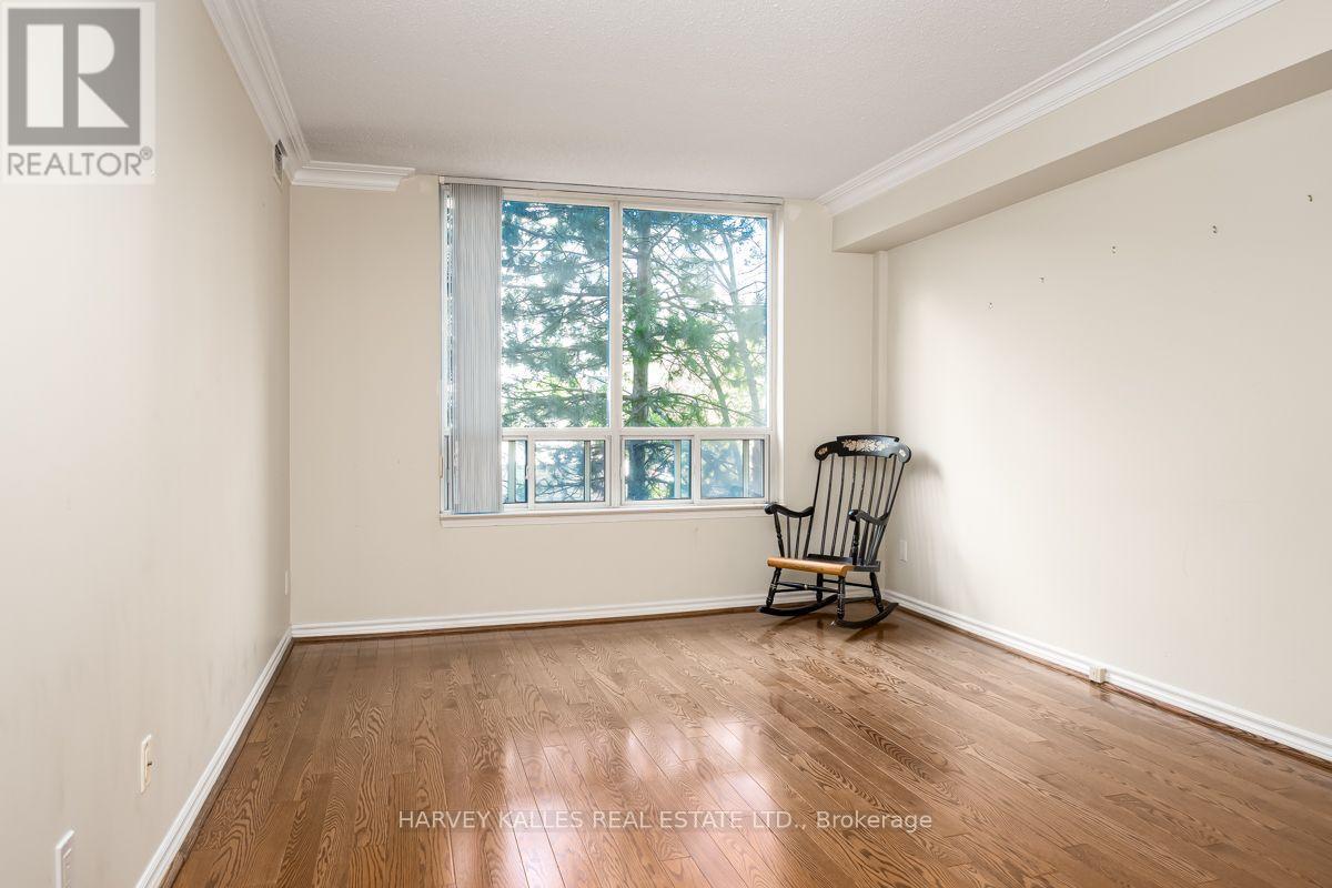 308 - 8 Covington Road Property Photo 12