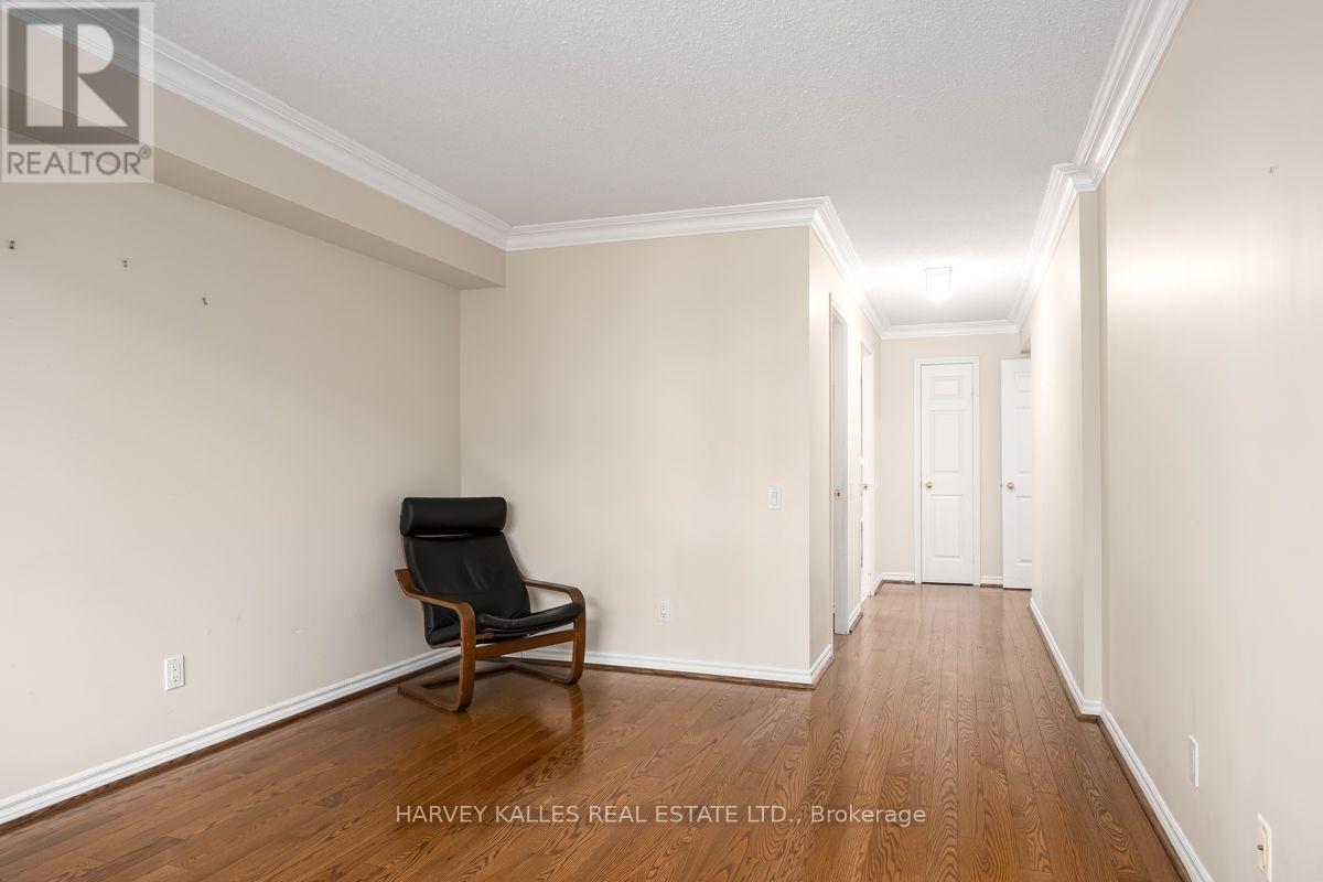 308 - 8 Covington Road Property Photo 13