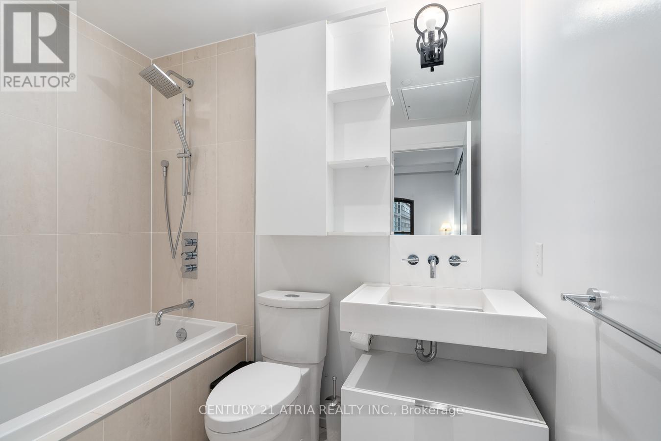 207 - 5 St Joseph Street Property Photo 26