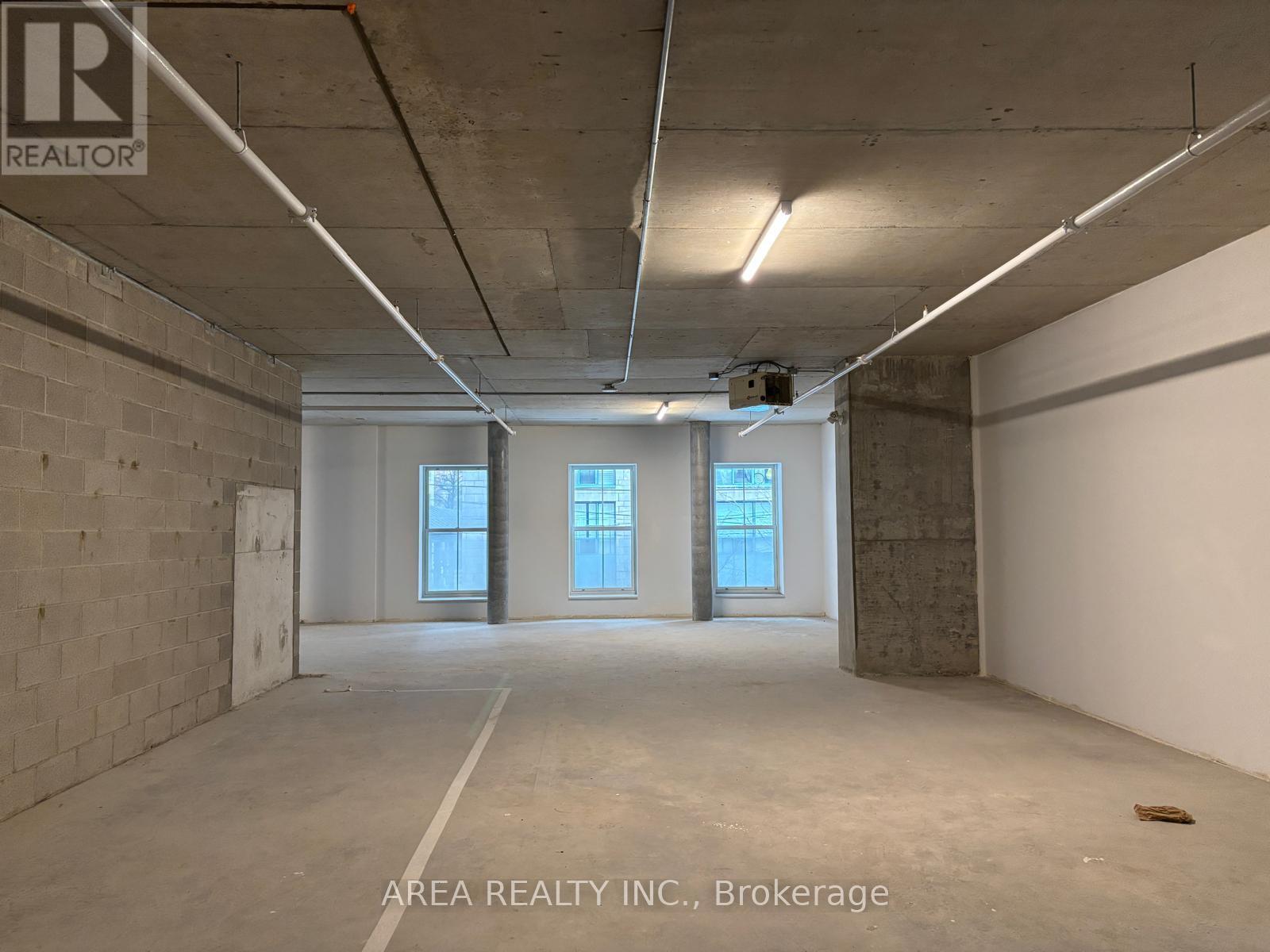 200 - 83 King Street E Property Photo 5