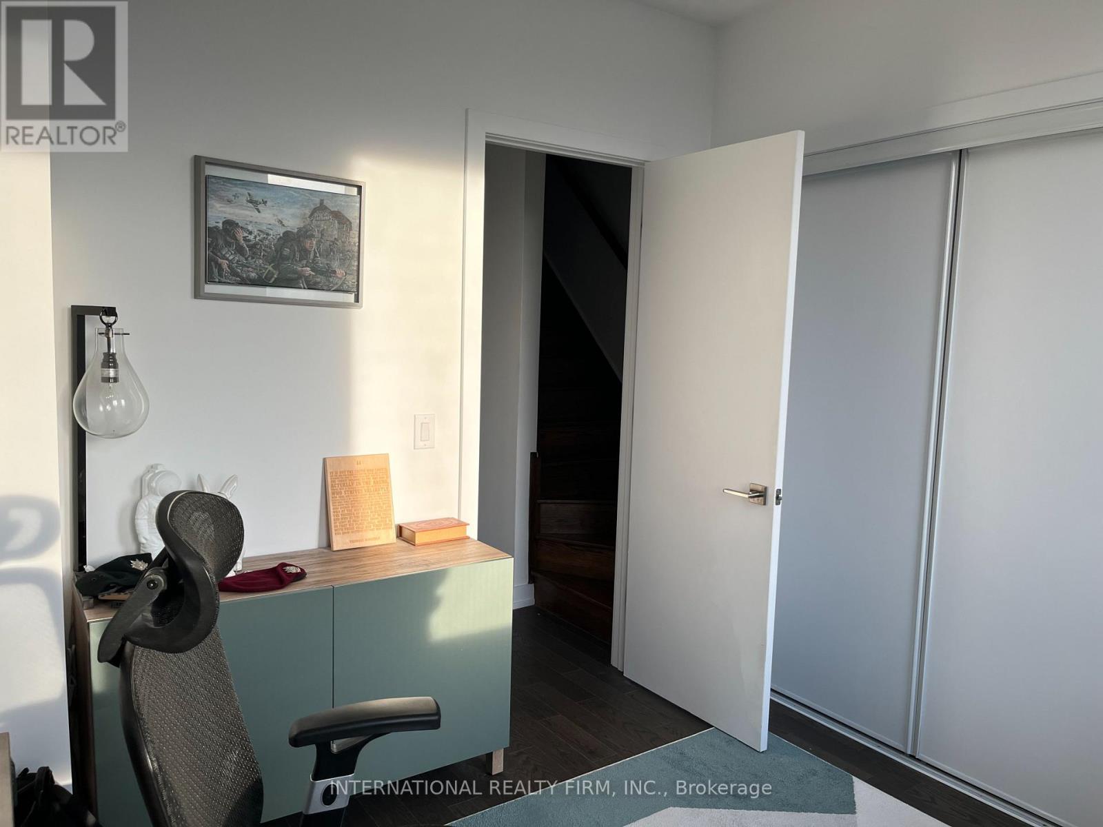 48 Perth Avenue Property Photo 5