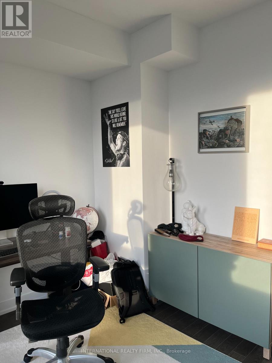 48 Perth Avenue Property Photo 7